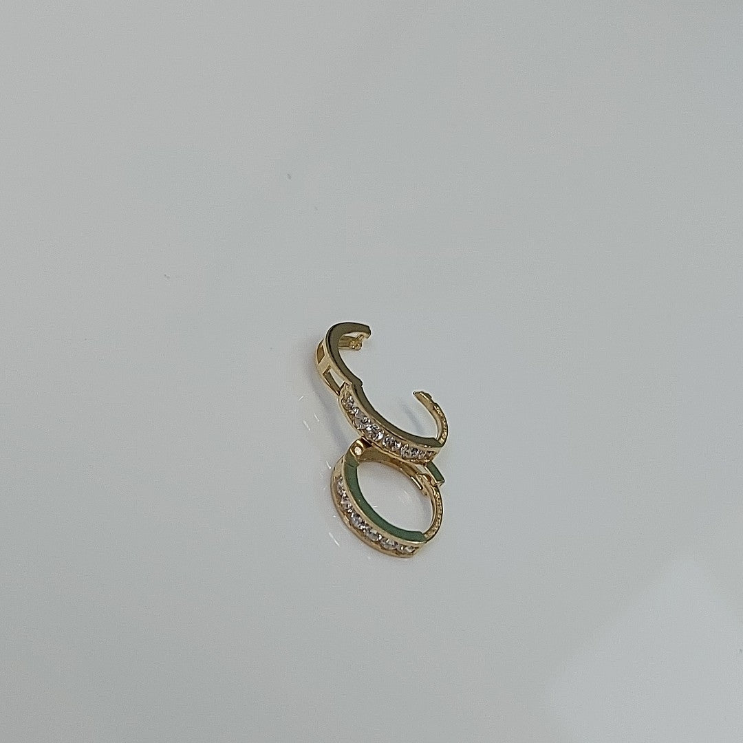 ARETES ARRACADAS C/CIRCONIAS ORO 10K 0.9 GR (NUEVO)