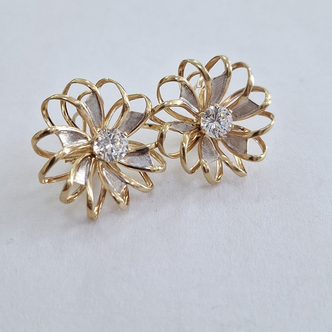 ARETES PAR ORO 10 K 4.7 GRMS (SEMINUEVO)