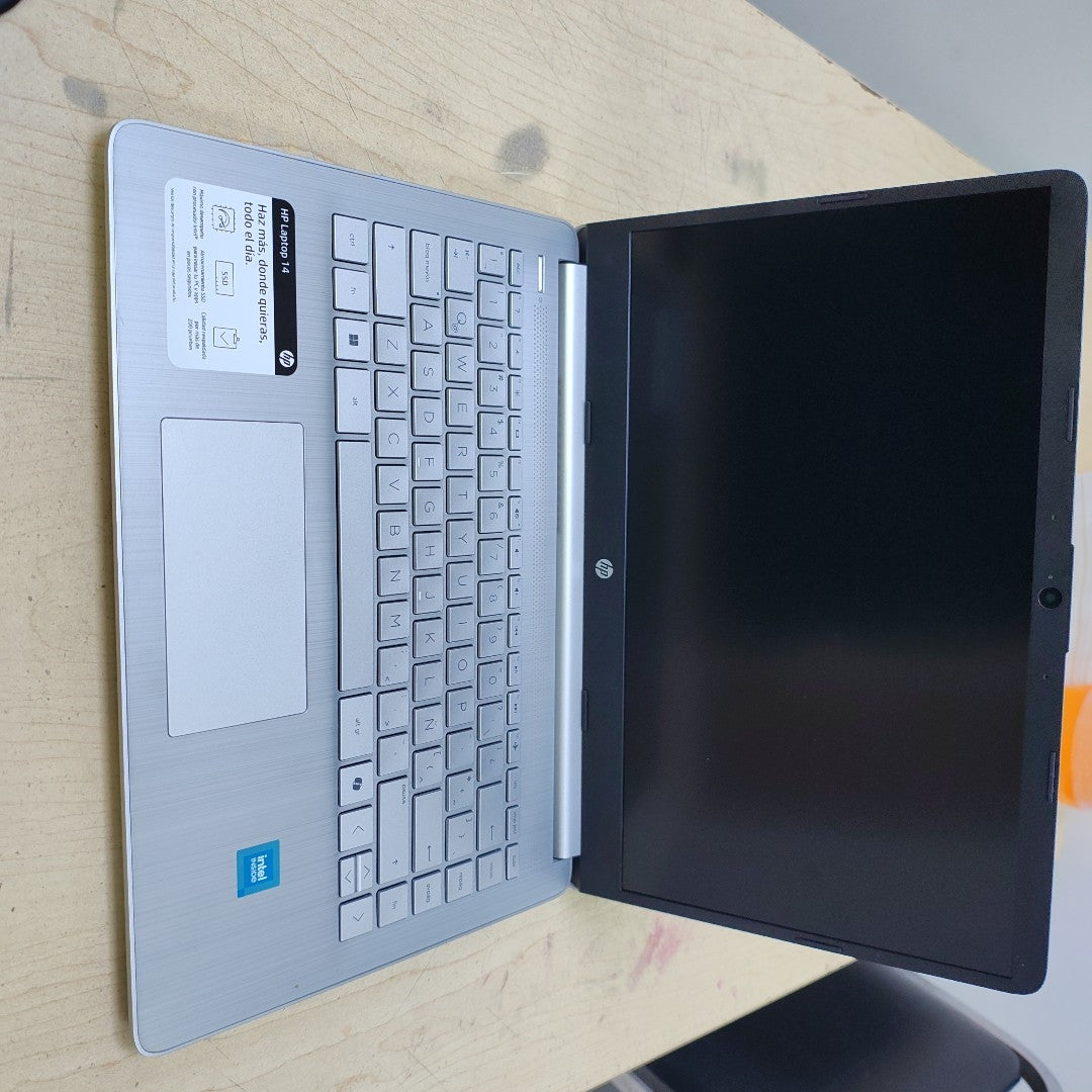 LAPTOP HP 14-DQ3503LA (2025) 256 GB SSD 8 GB RAM (SEMINUEVO)