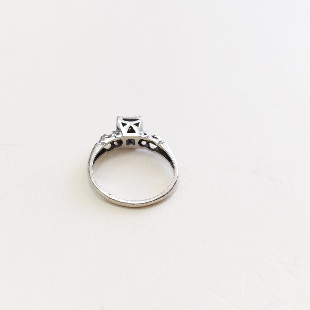 ANILLITO ORO BLANCO 14 K 2,00 GRMS (SEMINUEVO)