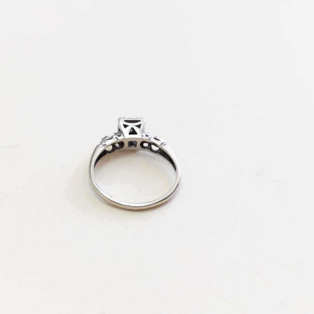 ANILLITO ORO BLANCO 14 K 2,00 GRMS (SEMINUEVO)