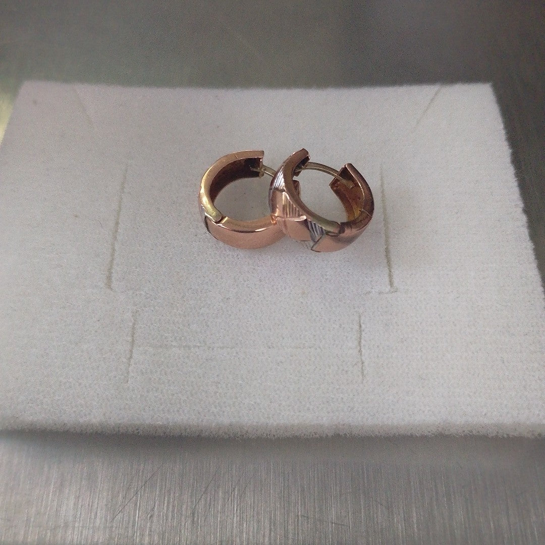 ARRACADAS PAR ORO, RODIADO 8 K 1.9 GRMS (SEMINUEVO)