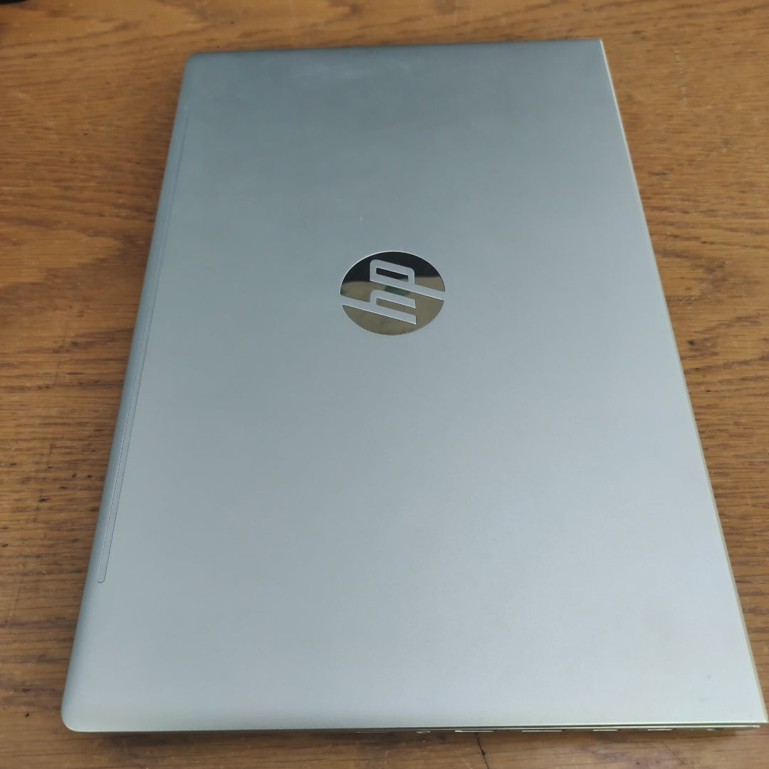 LAPTOP HP PROBOOK 440 G10 (2024) 512 GB SSD 16 GB RAM (SEMINUEVO)