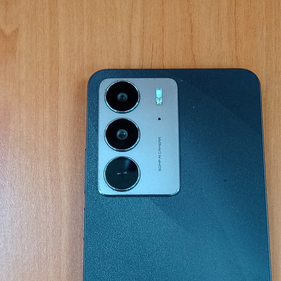 CELULAR REALME C75 RMX3941 (2025) 256 GB 8 GB RAM (SEMINUEVO)