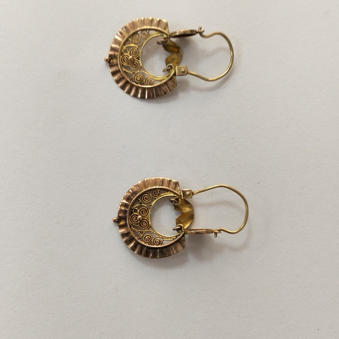 ARETES PAR ORO 8 K 1.9 GRMS (SEMINUEVO)