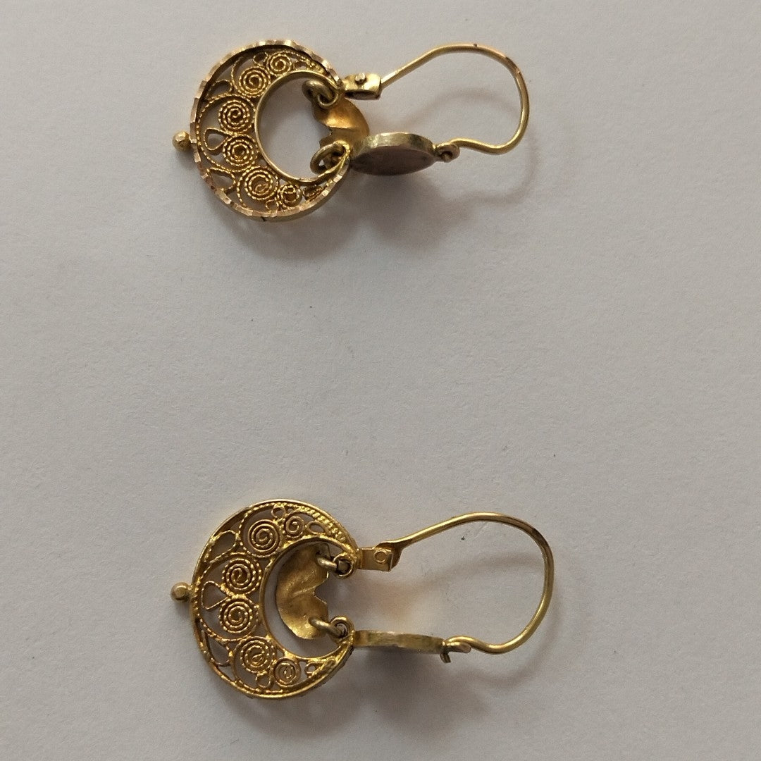 ARETES PAR ORO 8 K 2.8 GRMS (SEMINUEVO)