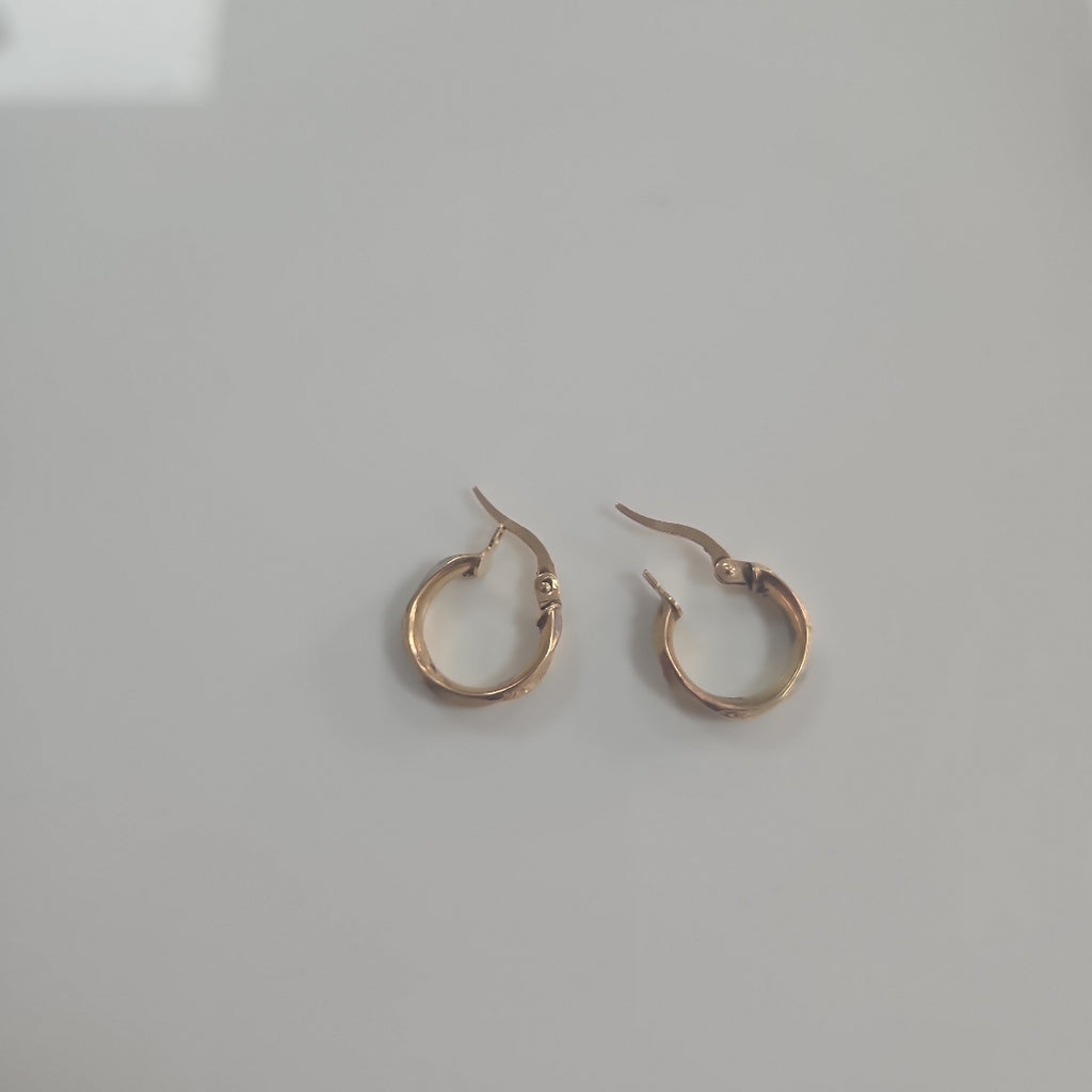ARRACADAS PAR ORO, RODIADO 14 K 2.5 GRMS (SEMINUEVO)