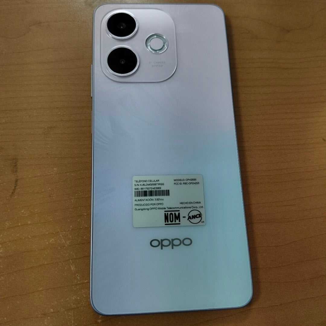 CELULAR OPPO A5 PRO 5G CPH2695 (2025) 256 GB 8 GB RAM (SEMINUEVO)