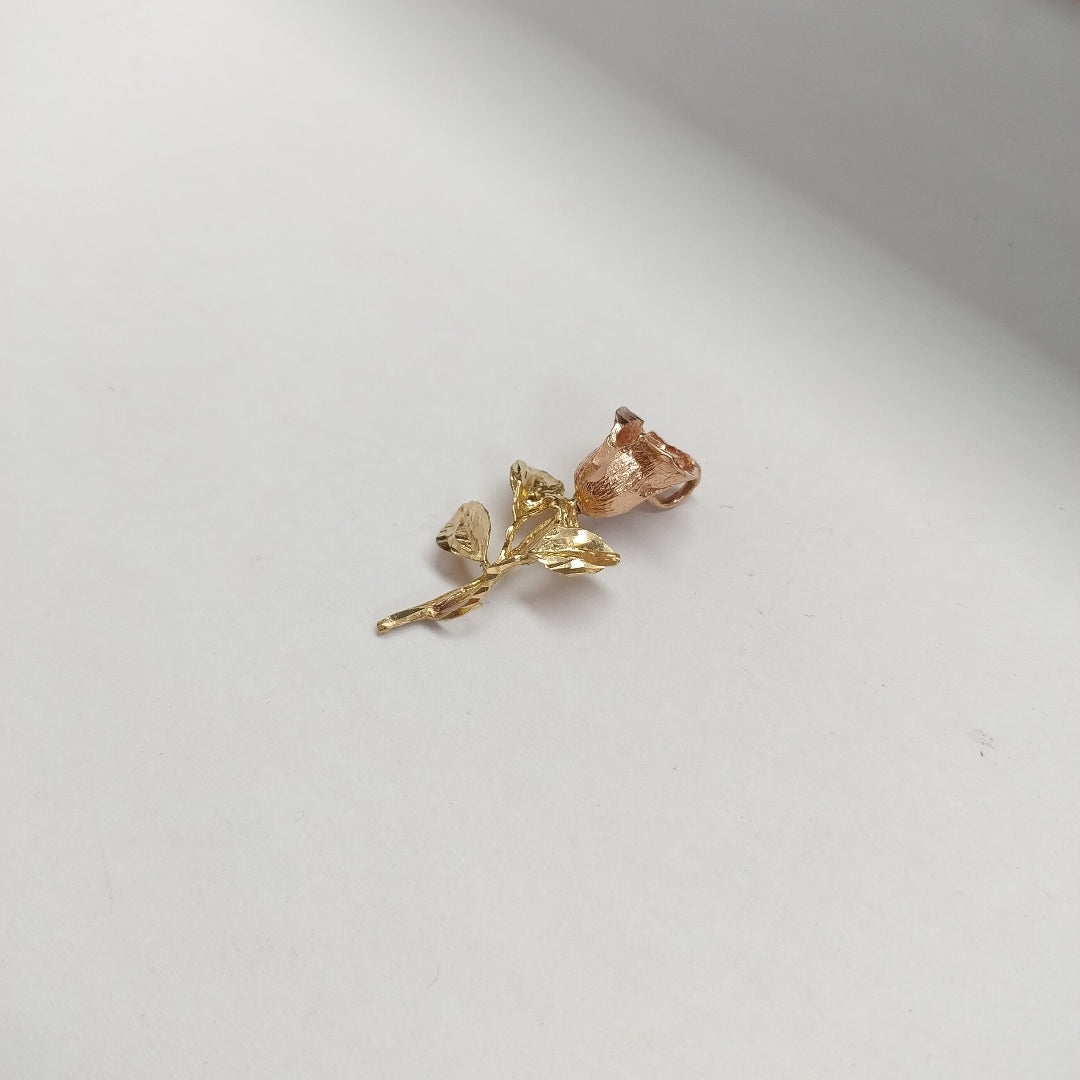 DIJE ORO COMBINADO 14 K 3.3 GRMS (SEMINUEVO)