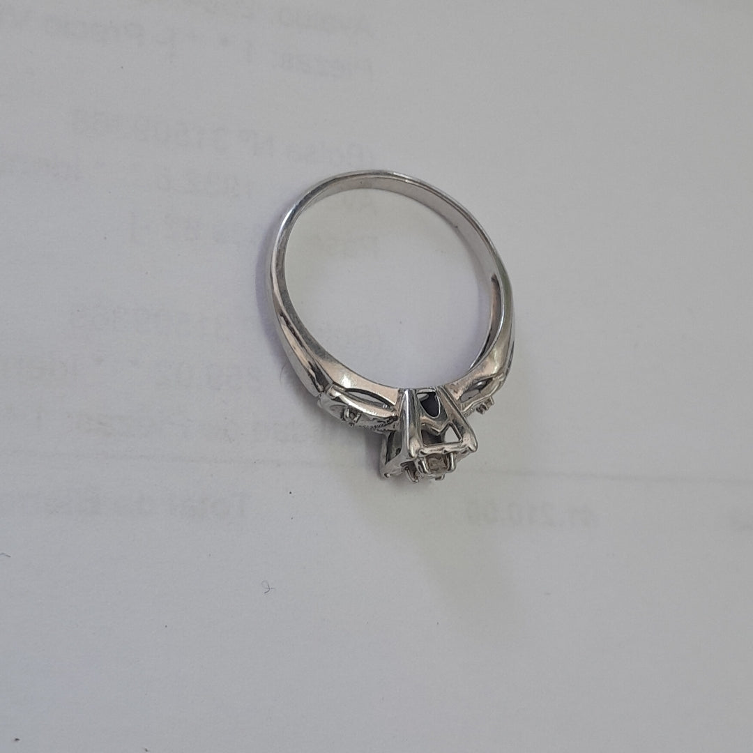 ANILLITO ORO, ORO BLANCO 14 K 2 GRMS (SEMINUEVO)