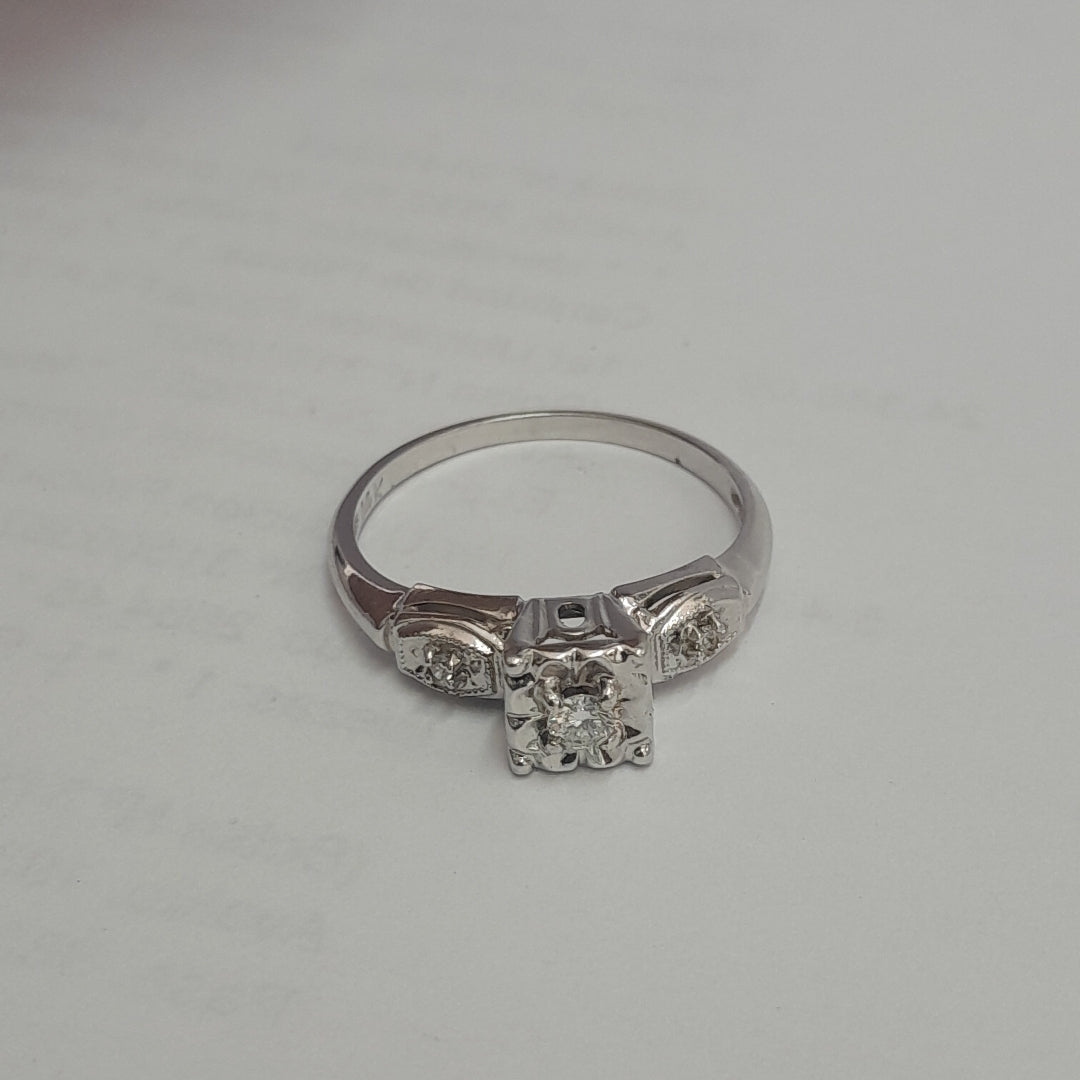 ANILLITO ORO, ORO BLANCO 14 K 1.8 GRMS (SEMINUEVO)