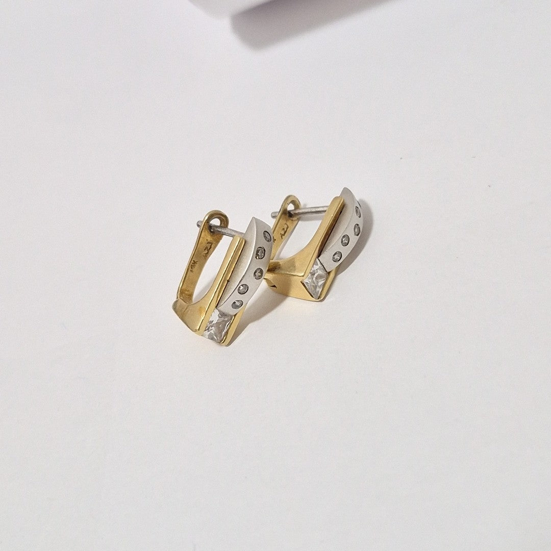 ARETES PAR ORO BLANCO 14 K 5.4 GRMS (SEMINUEVO)