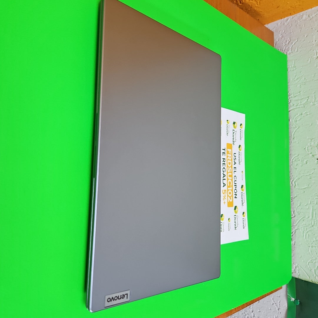 LAPTOP LENOVO V14 G4 AMN (2024) 512 GB SSD 16 GB RAM (SEMINUEVO)