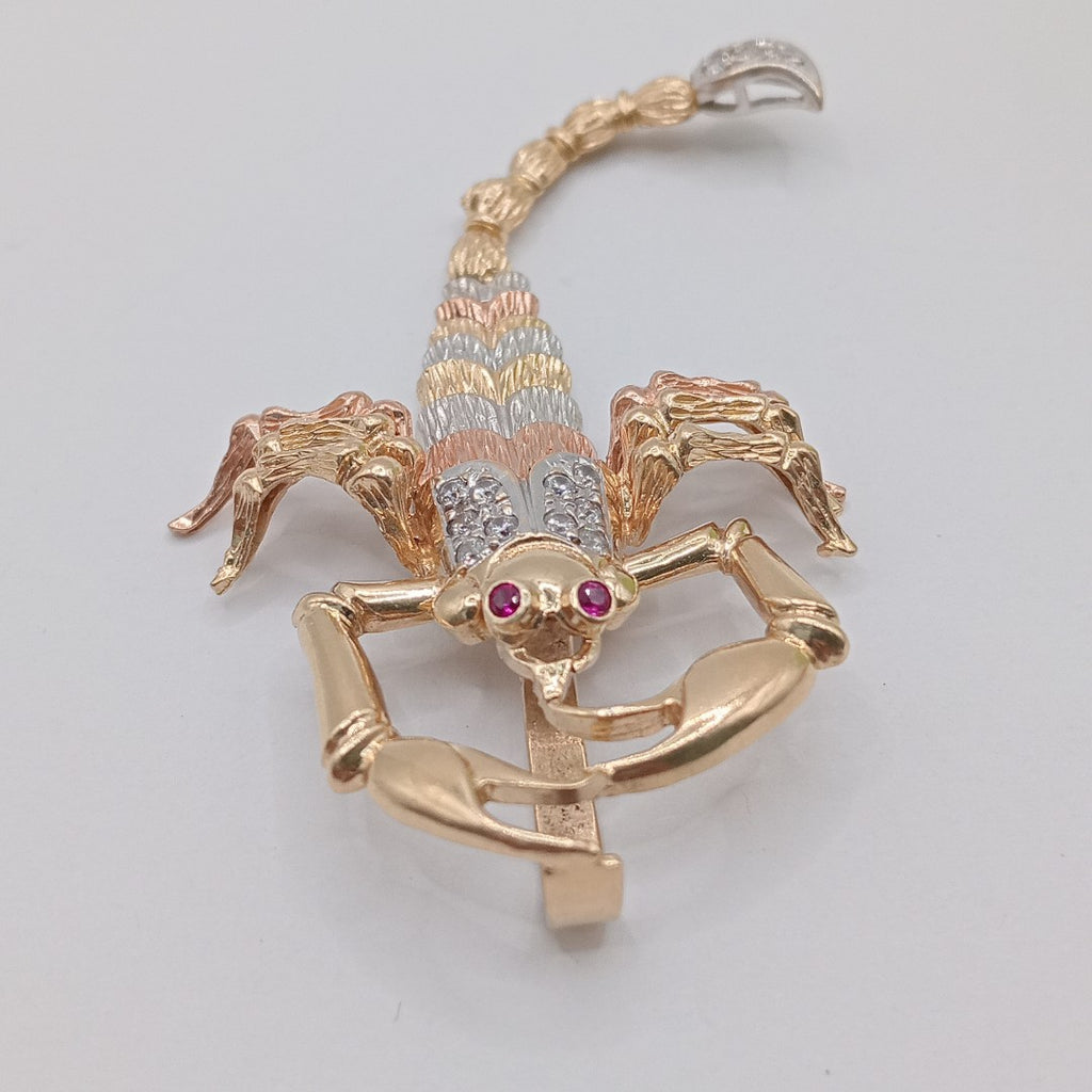 DIJE ORO COMBINADO 14 K 11.3 GRMS (SEMINUEVO)