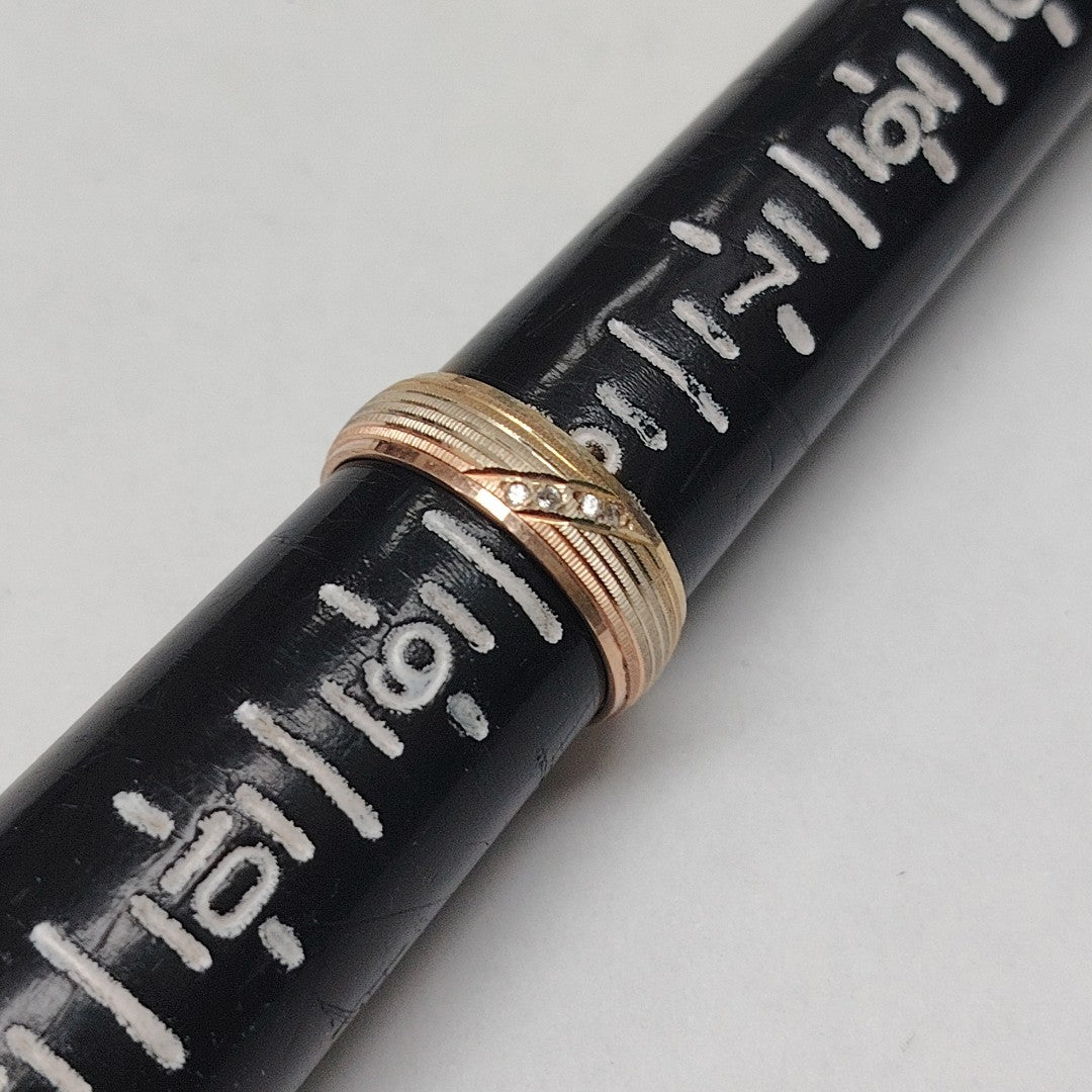ANILLO DE GRADUACIÓN ORO 14 K 3 GRMS (SEMINUEVO)