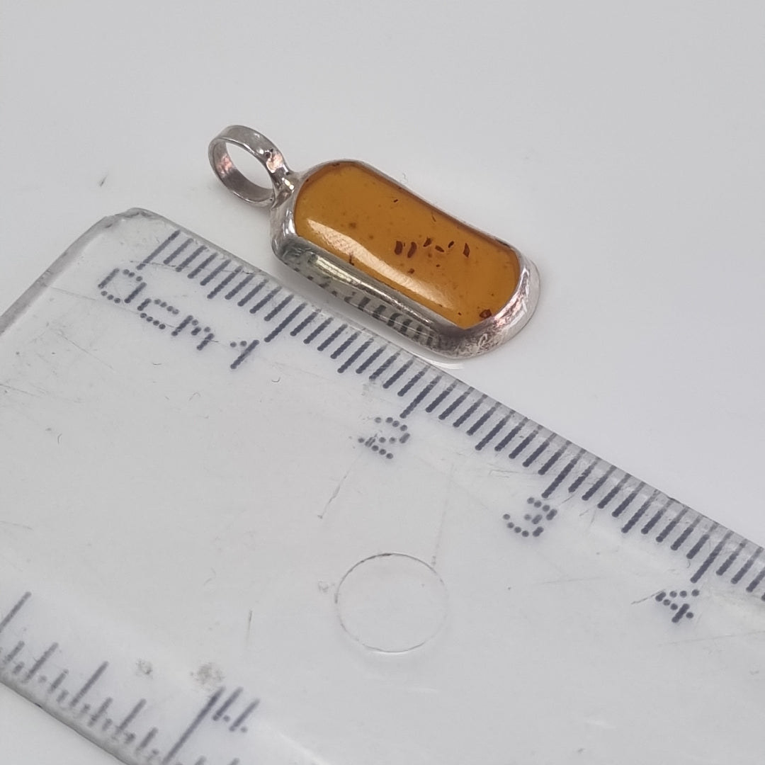 DIJE PLATA 0,80 GRMS (SEMINUEVO)