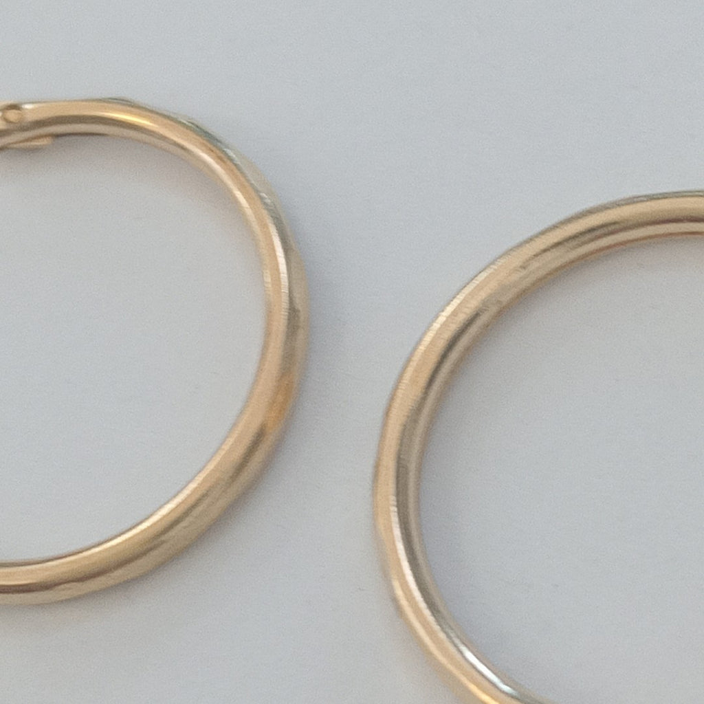 ARRACADAS PAR ORO 10 K 1 GRMS (SEMINUEVO)