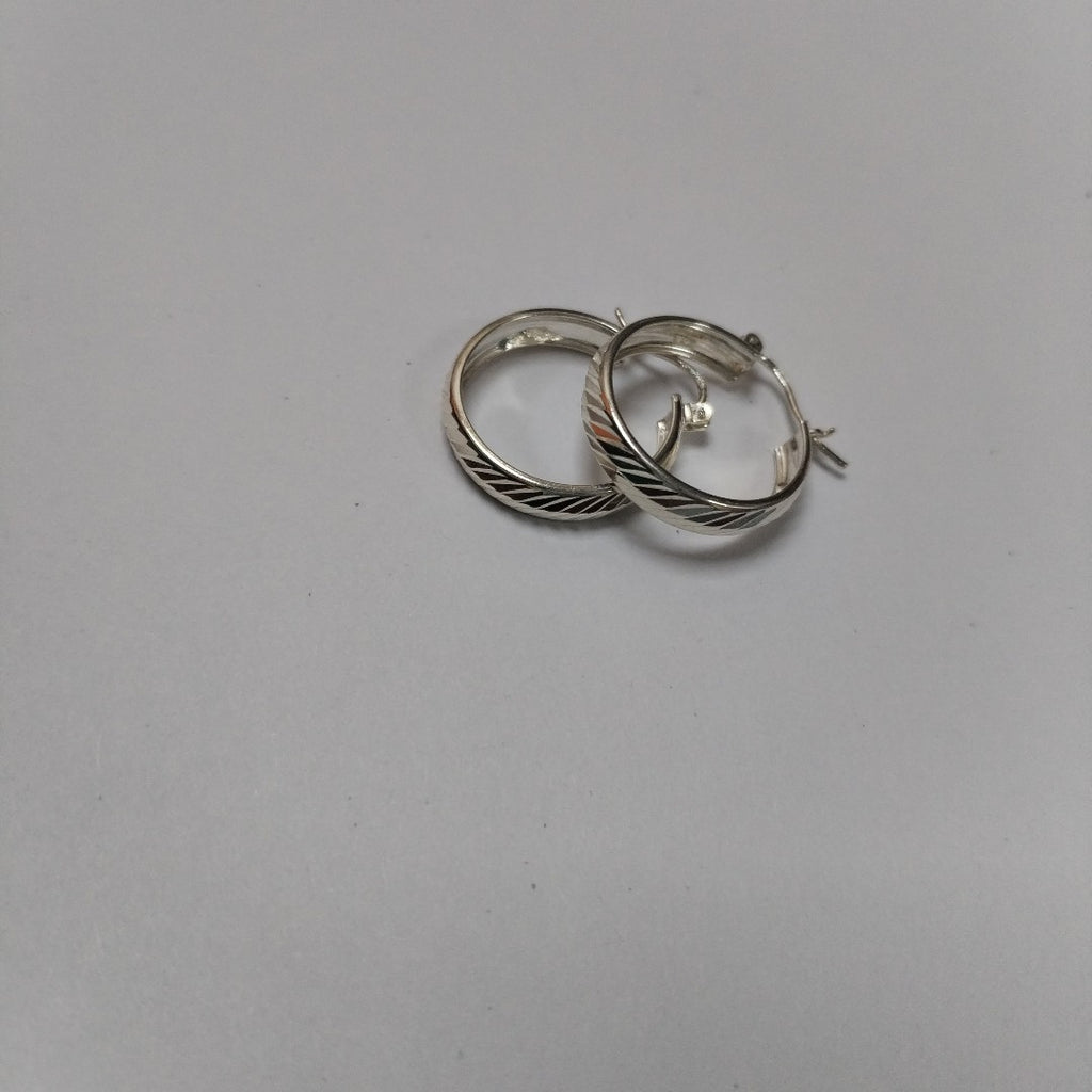 PAR ARRACADAS FACETADAS PLATA .925 2.3 GR (NUEVO)