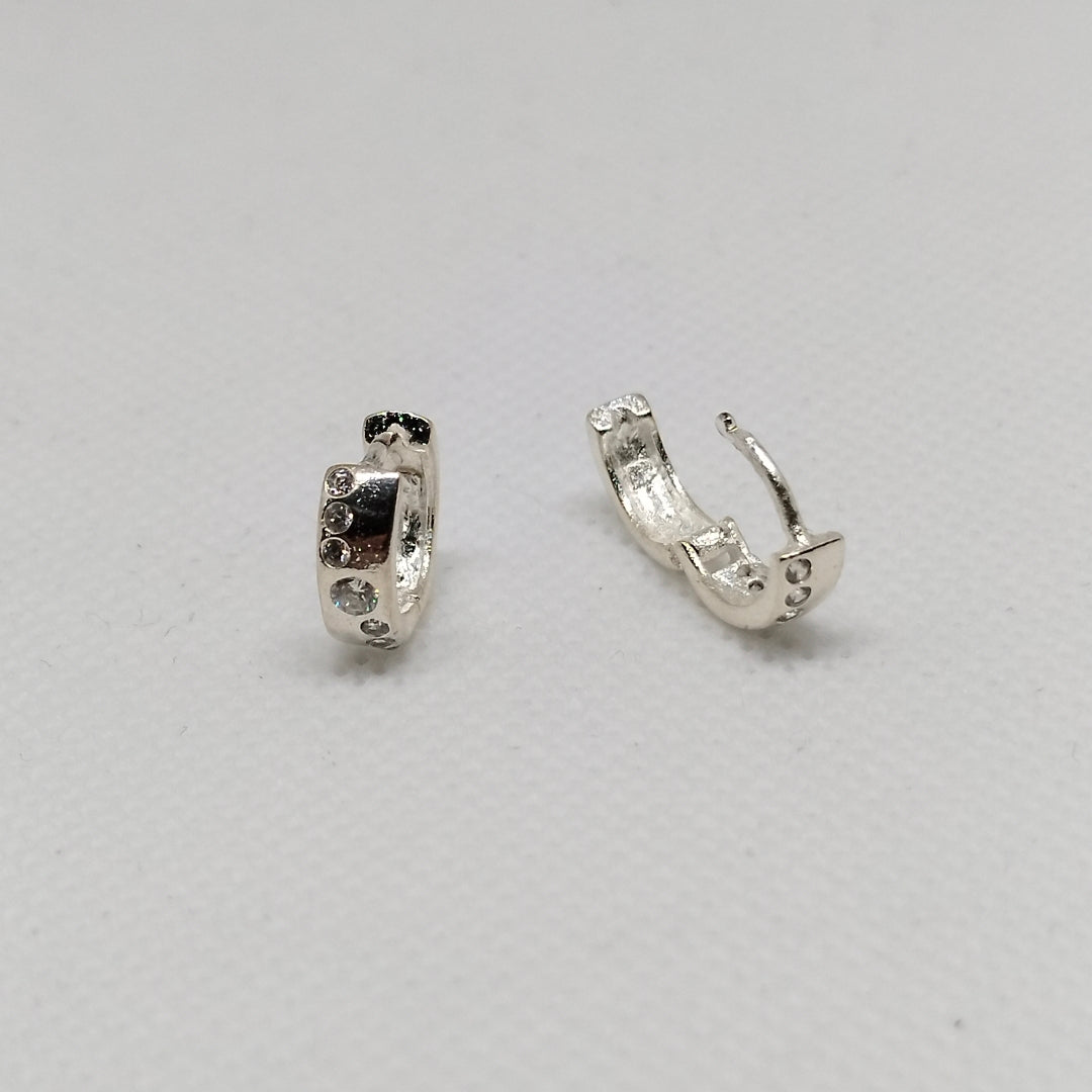 ARRACADAS C/CIRCONIAS PLATA .925 2.1 GR (NUEVO)