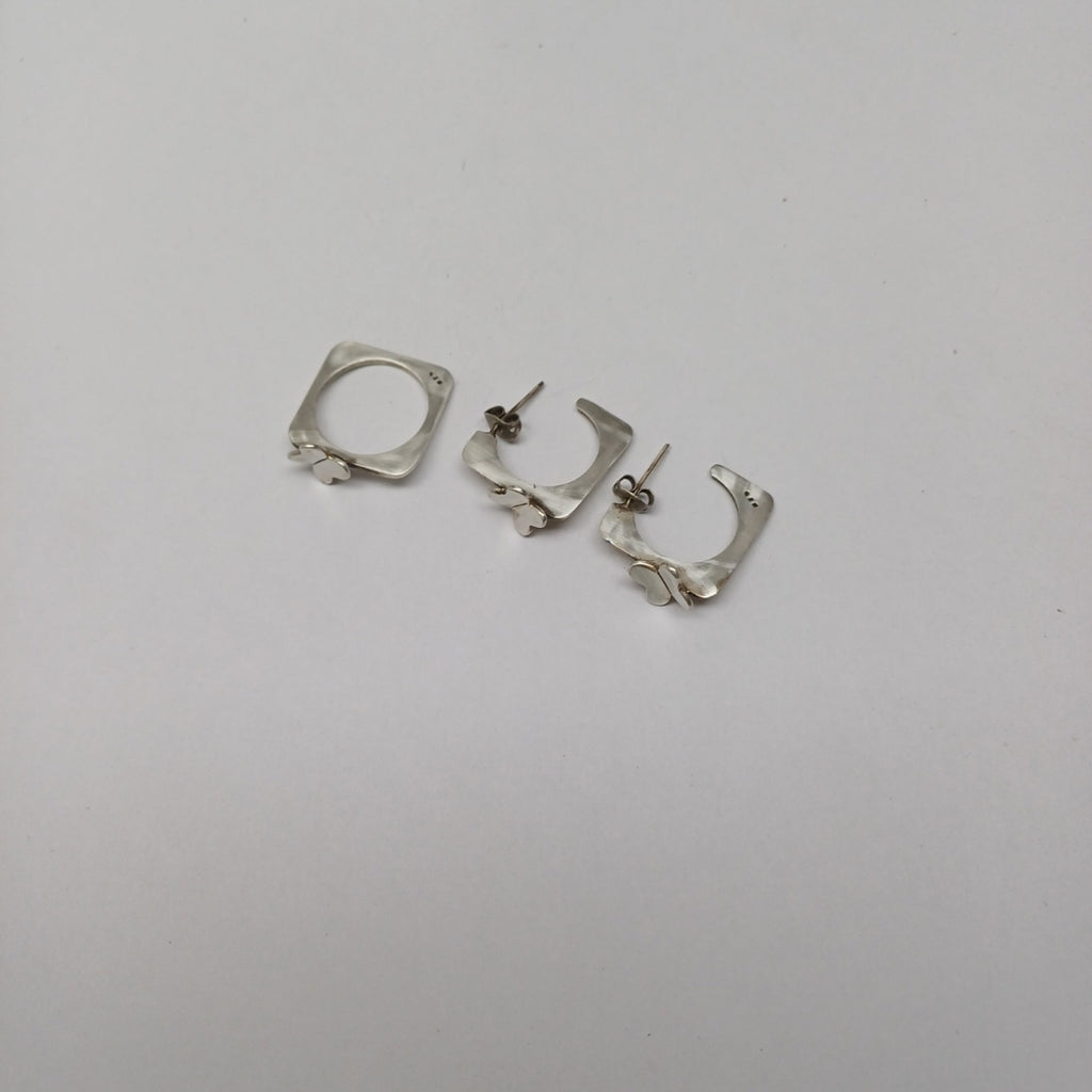 ANILLITO, ARETES PAR PLATA 8.2 GRMS (SEMINUEVO)