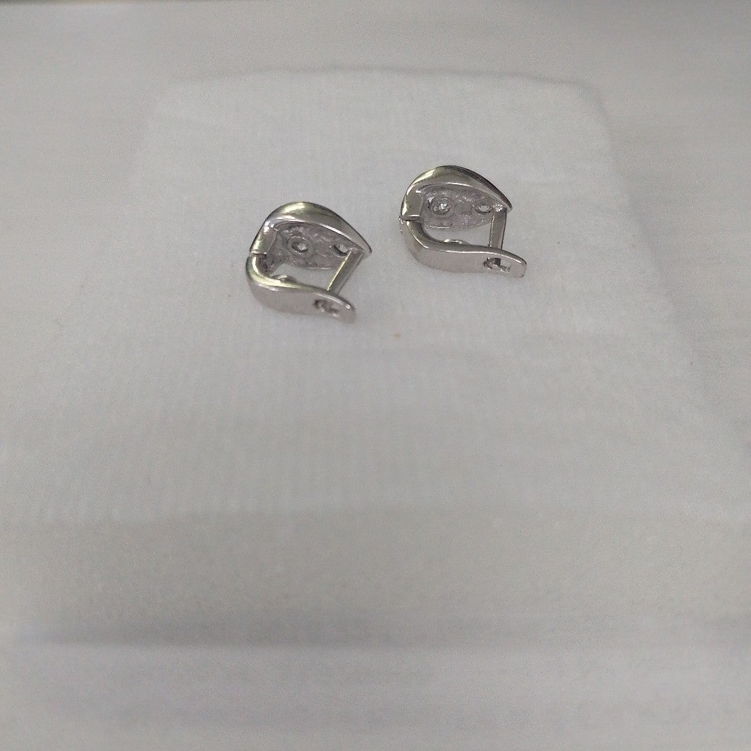ARETES PAR ORO, ORO BLANCO 14 K 3.7 GRMS (SEMINUEVO)