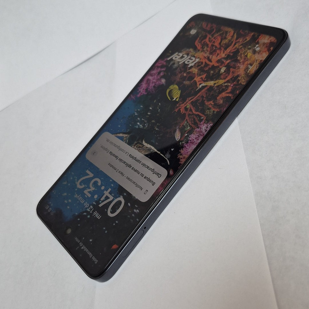 CELULAR OPPO A80 5G CPH2639 (2024) 256 GB 8 GB RAM (SEMINUEVO)