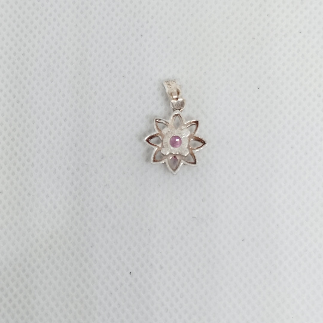 DIJE FLOR CON PIEDRA ROSA PLATA .925 2.1 GR (NUEVO)