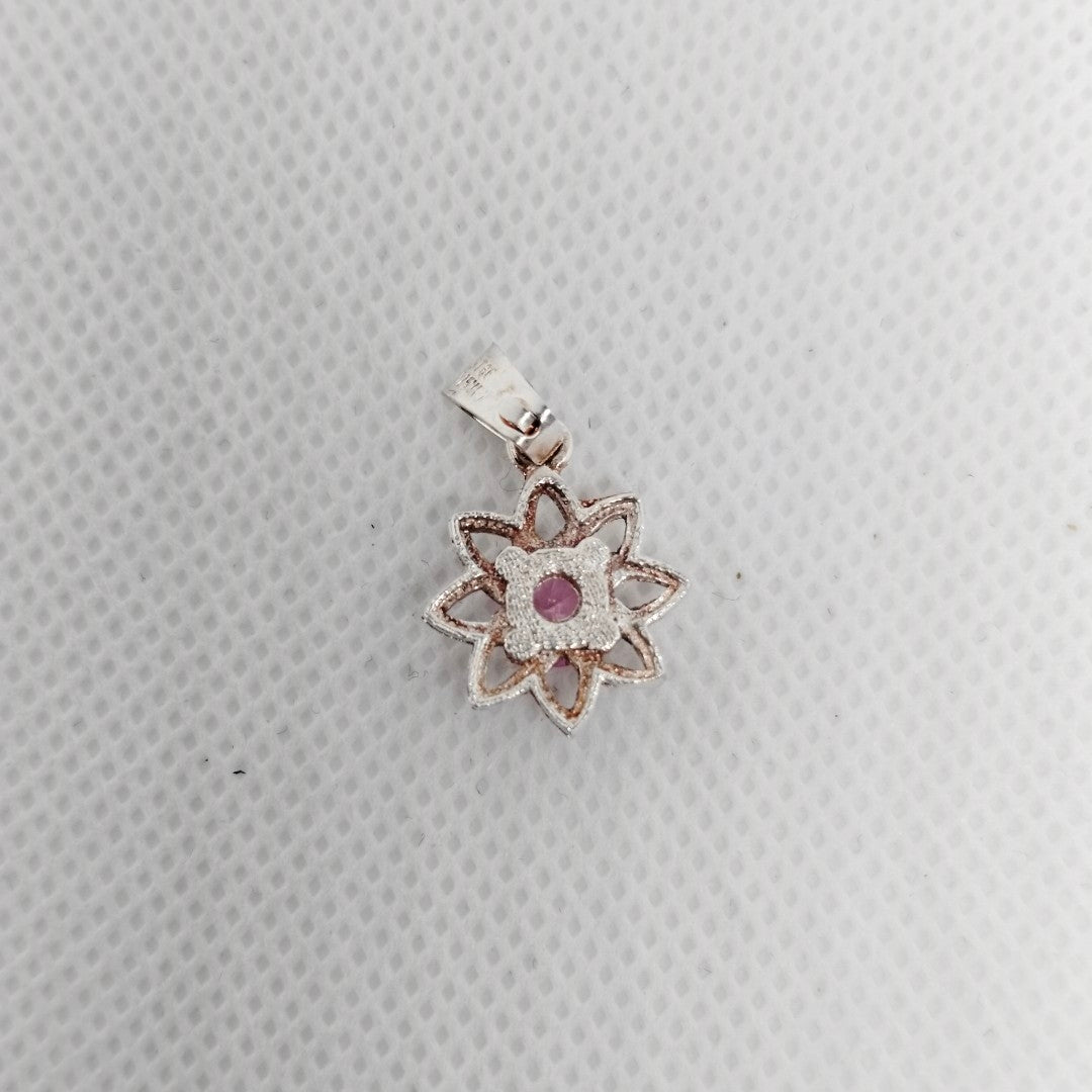 DIJE FLOR CON PIEDRA ROSA PLATA .925 2.1 GR (NUEVO)