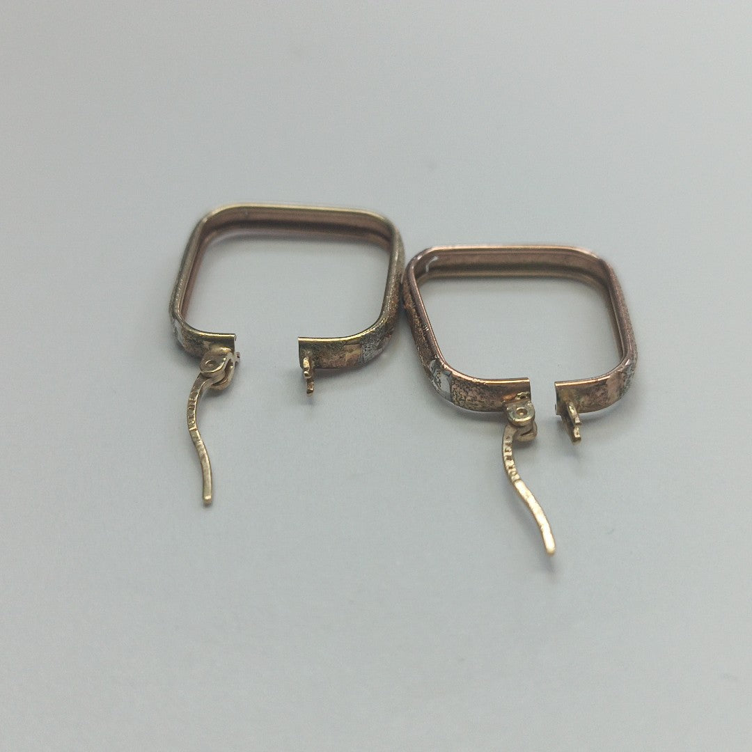 ARRACADAS PAR ORO, ORO COMBINADO 10 K 2.3 GRMS (SEMINUEVO)