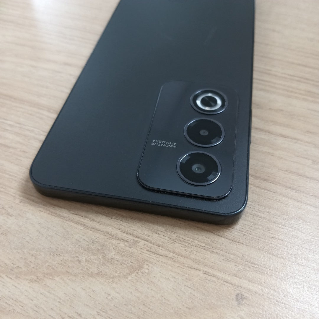 CELULAR OPPO A80 5G CPH2639 (2024) 256 GB 8 GB RAM (SEMINUEVO)