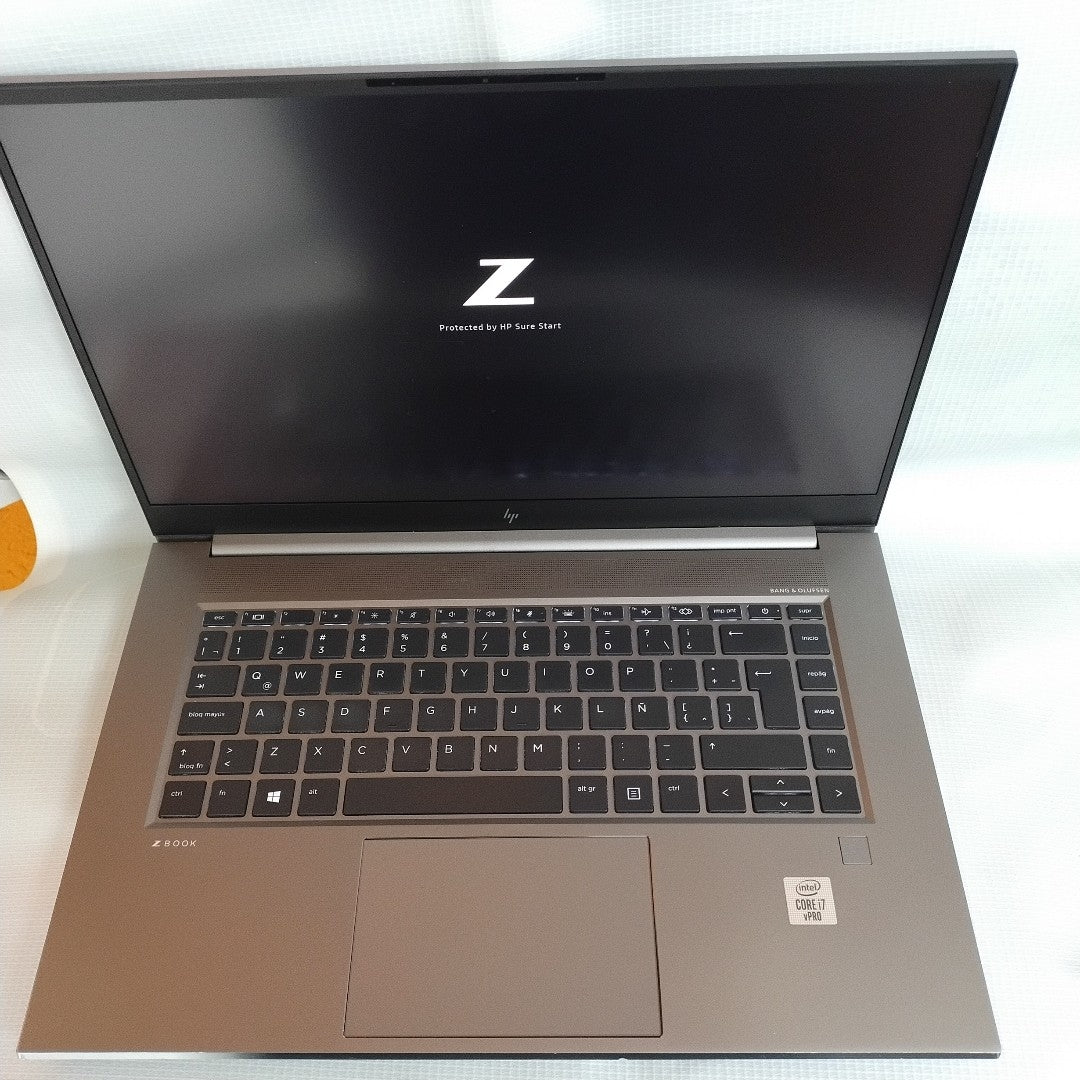 LAPTOP HP ZBOOK FIREFLY 15 G7 (2024) 512 GB SSD 32 GB RAM (SEMINUEVO)