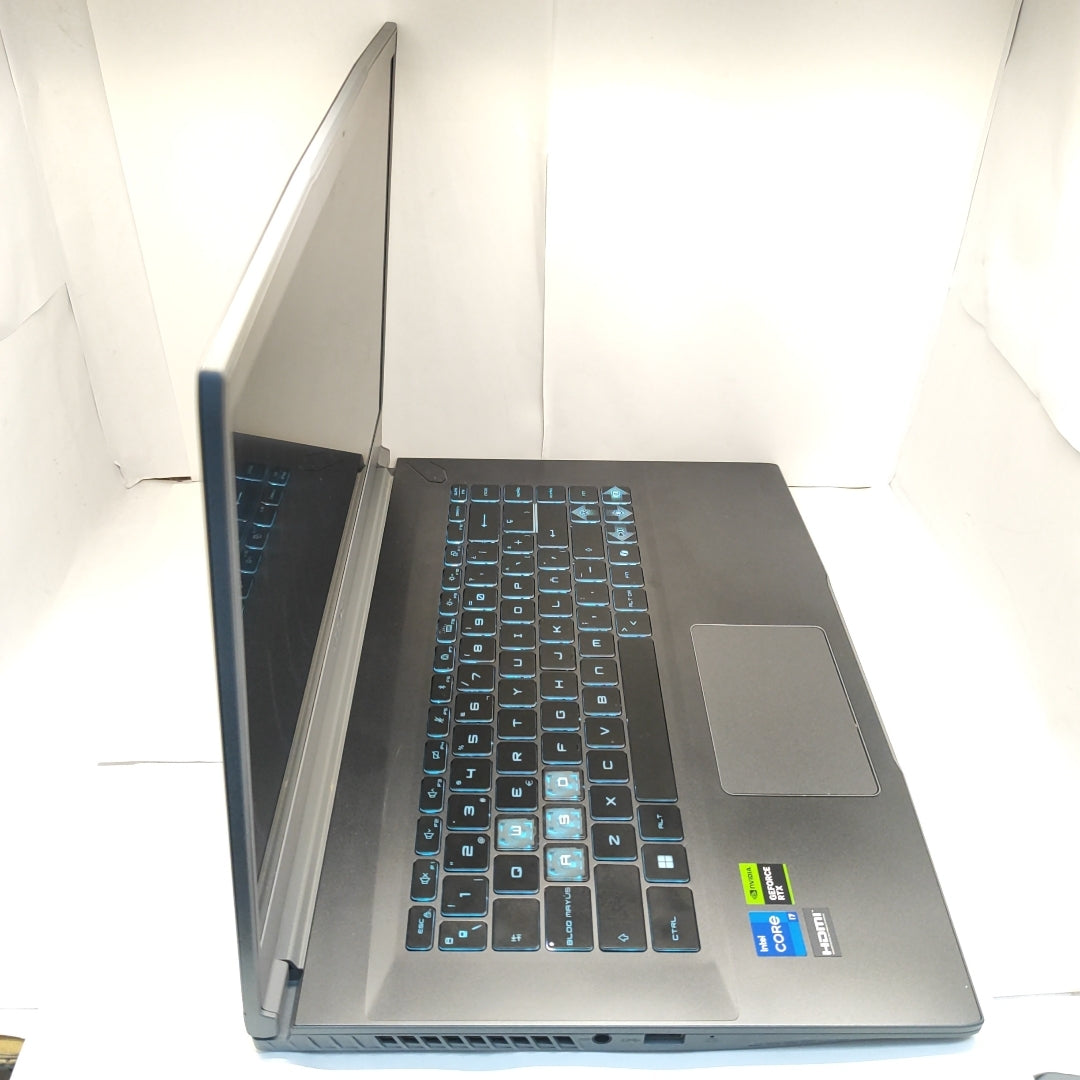 LAPTOP MSI THIN 15 B13VE-1847MX (2024) 512 GB SSD 16 GB RAM (SEMINUEVO)