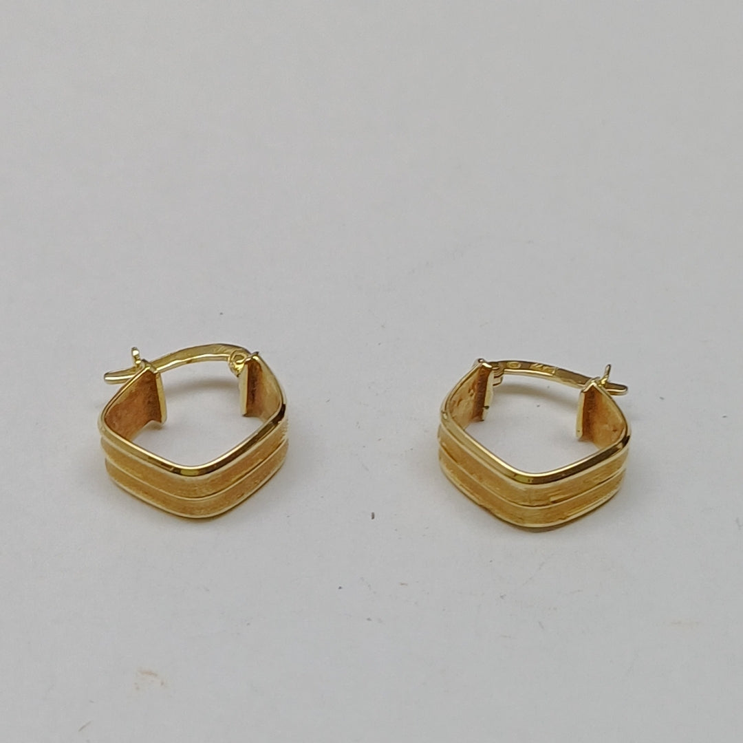 ARRACADAS PAR ORO 14 K 1.5 GRMS (SEMINUEVO)