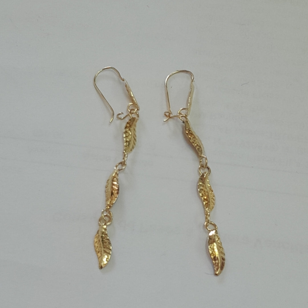 ARETES PAR ORO 10 K 1,00 GRMS (SEMINUEVO)