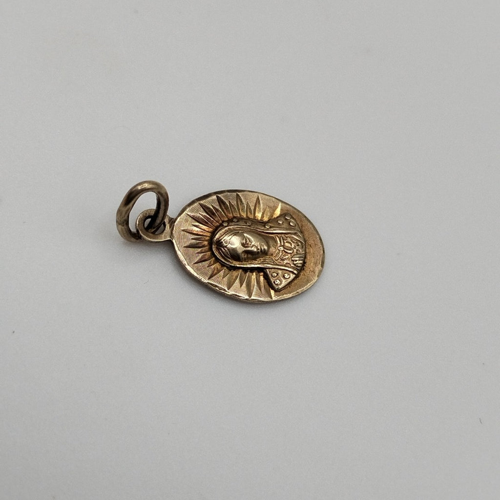 DIJE ORO 10 K 0.6 GRMS (SEMINUEVO)