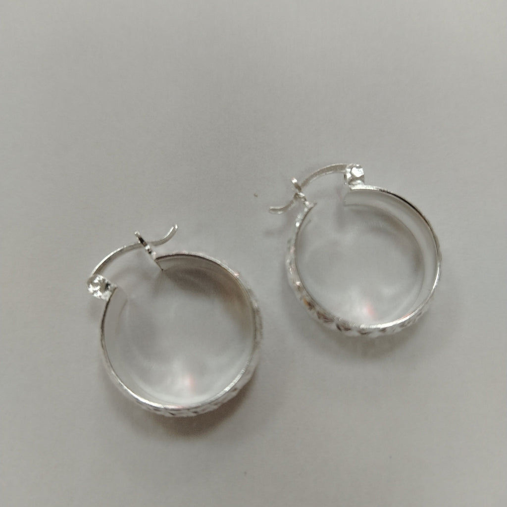 PAR ARRACADAS FACETADAS PLATA .925 3.6 GR (NUEVO)
