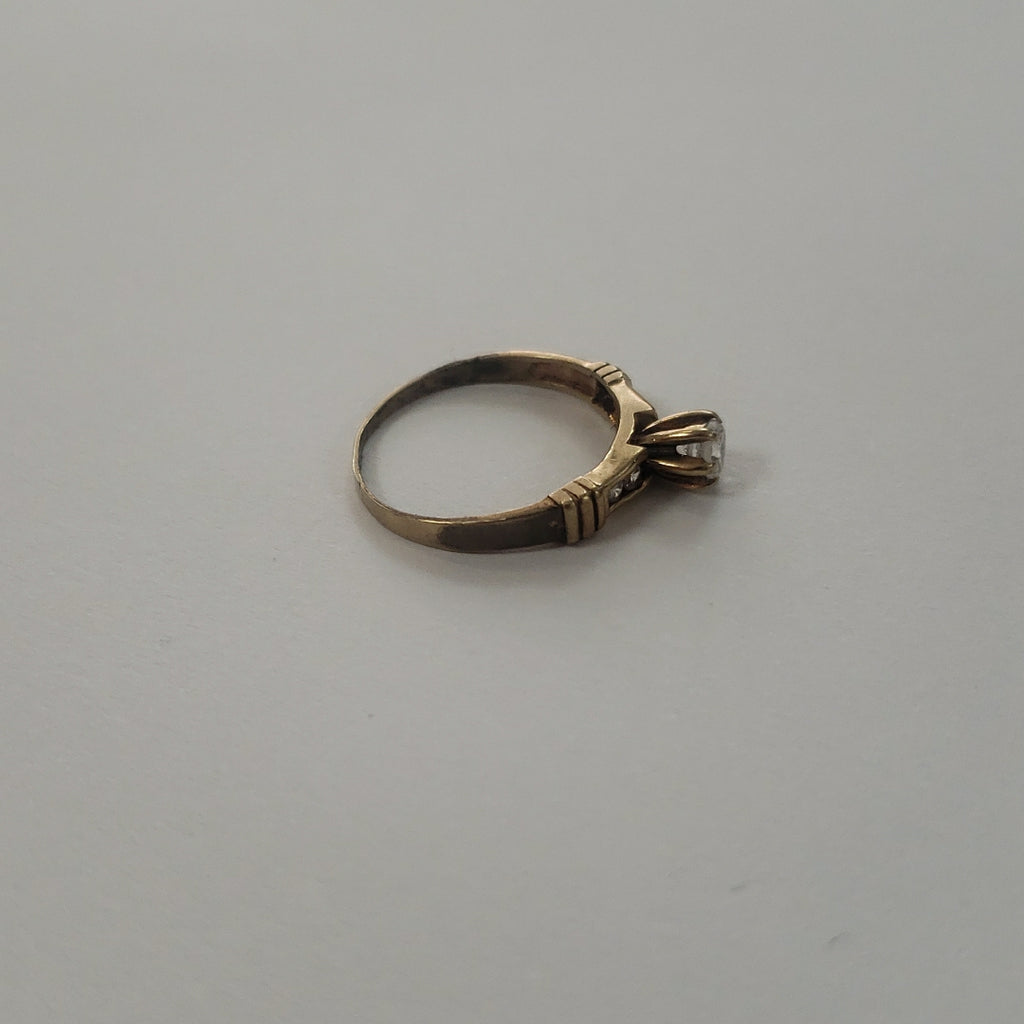 SOLITARIO ORO 14 K 1.4 GRMS (SEMINUEVO)