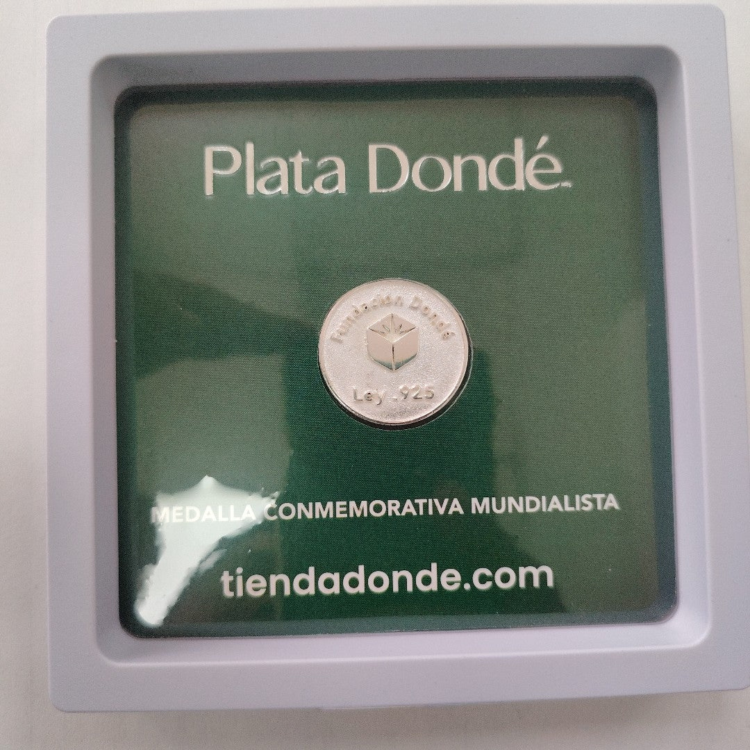 MEDALLA CONMEMORATIVA FRD FÚTBOL MOTIVO ÁGUILA PLATA .925 8.9 GR (NUEVO)