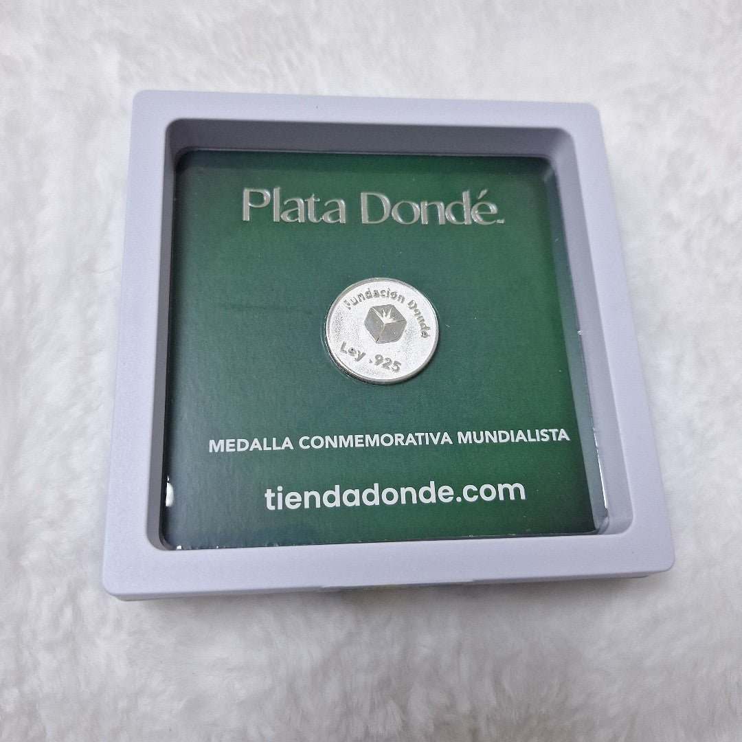 MEDALLA CONMEMORATIVA FRD FÚTBOL MOTIVO ÁGUILA PLATA .925 8.9 GR (NUEVO)