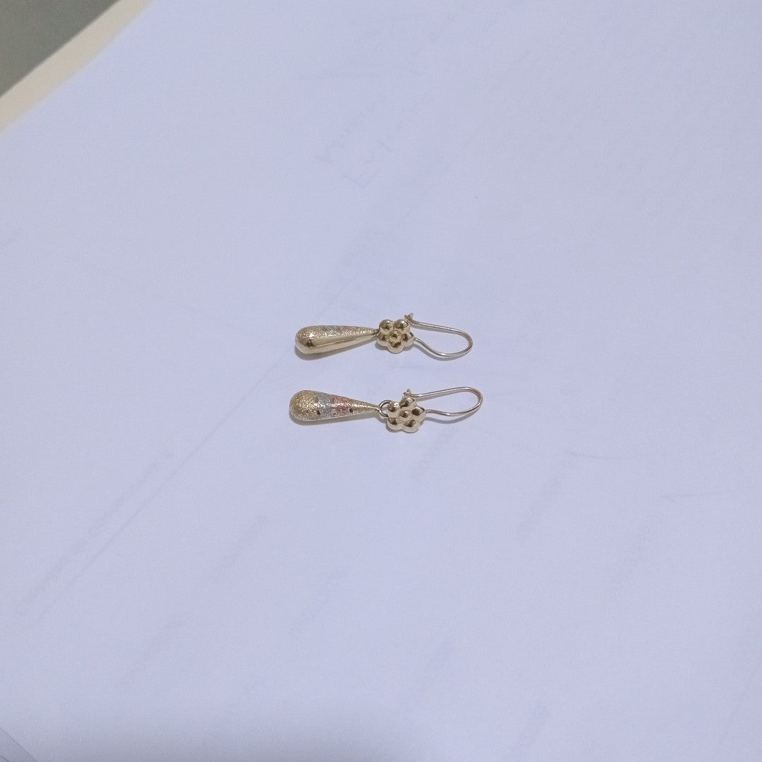 ARETES PAR ORO 10 K 1.6 GRMS (SEMINUEVO)