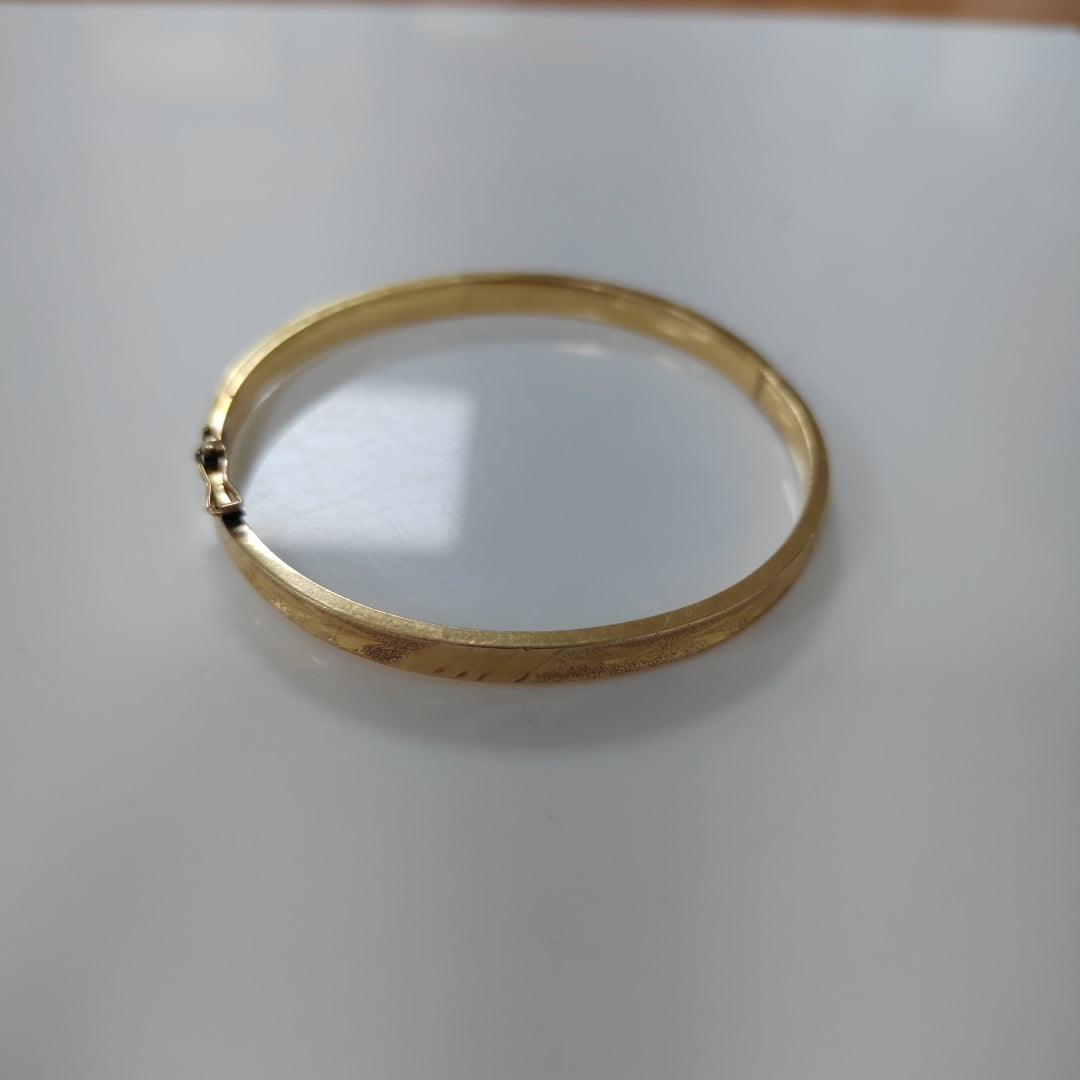 PULSERA RIGIDA ORO 14 K 5.9 GRMS (SEMINUEVO)