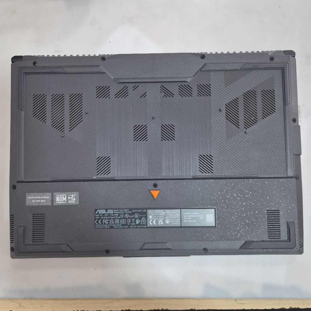 LAPTOP ASUS TUF GAMING F16 FX607VJ-RL024W (2025) 512 GB SSD 16 GB RAM (SEMINUEVO)