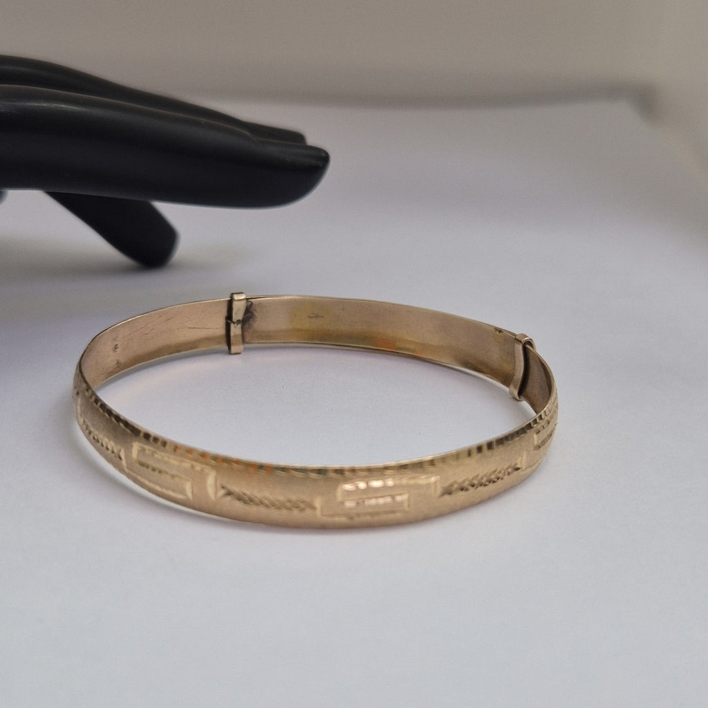 PULSERA RIGIDA ORO 10 K 9.1 GRMS (SEMINUEVO)
