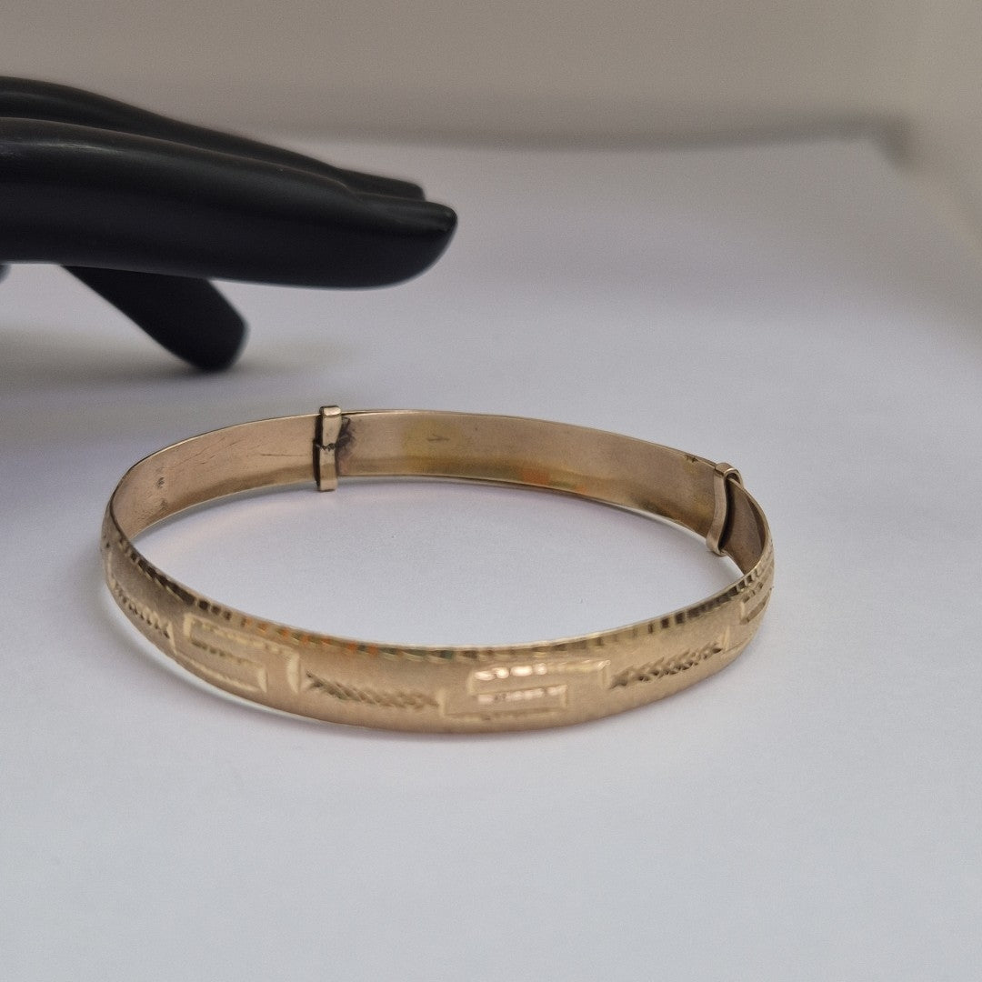 PULSERA RIGIDA ORO 10 K 9.1 GRMS (SEMINUEVO)