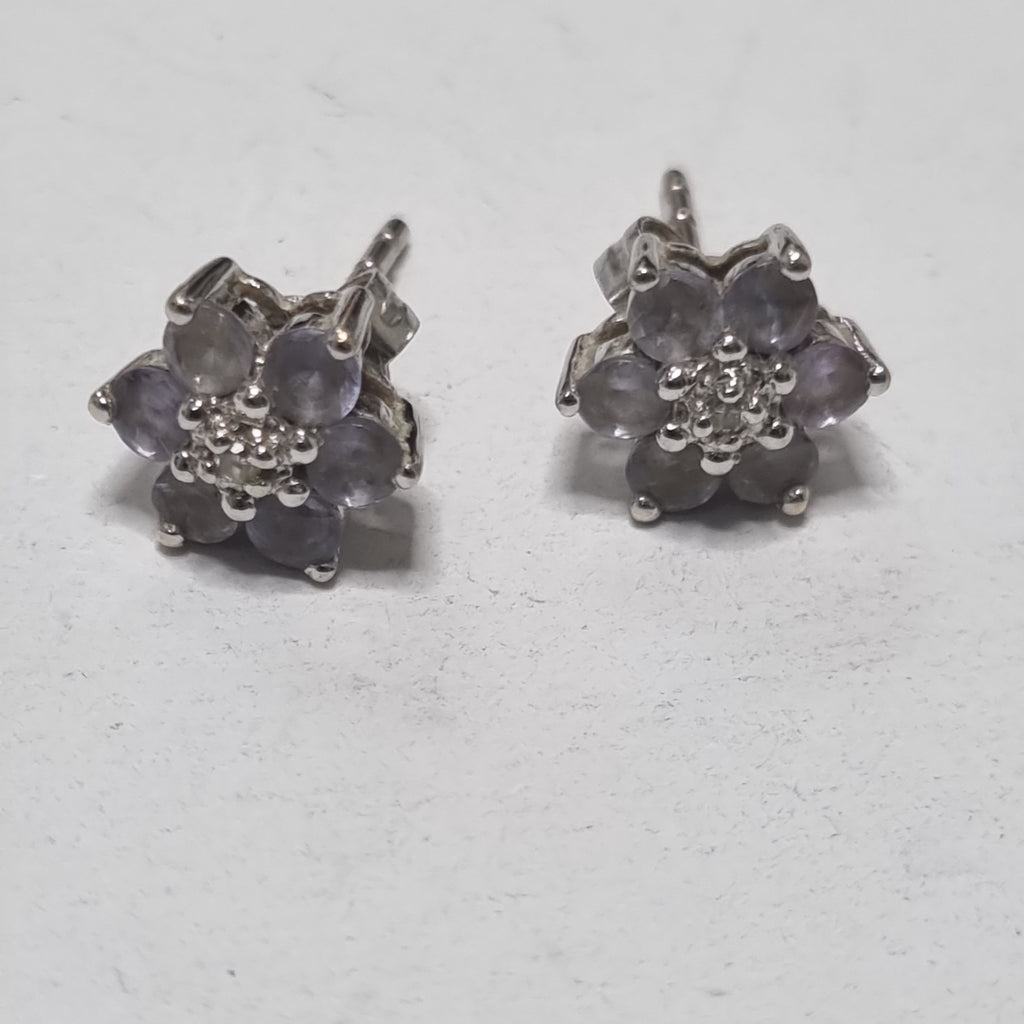 ARETES PAR ORO BLANCO 14 K 2 GRMS (SEMINUEVO)