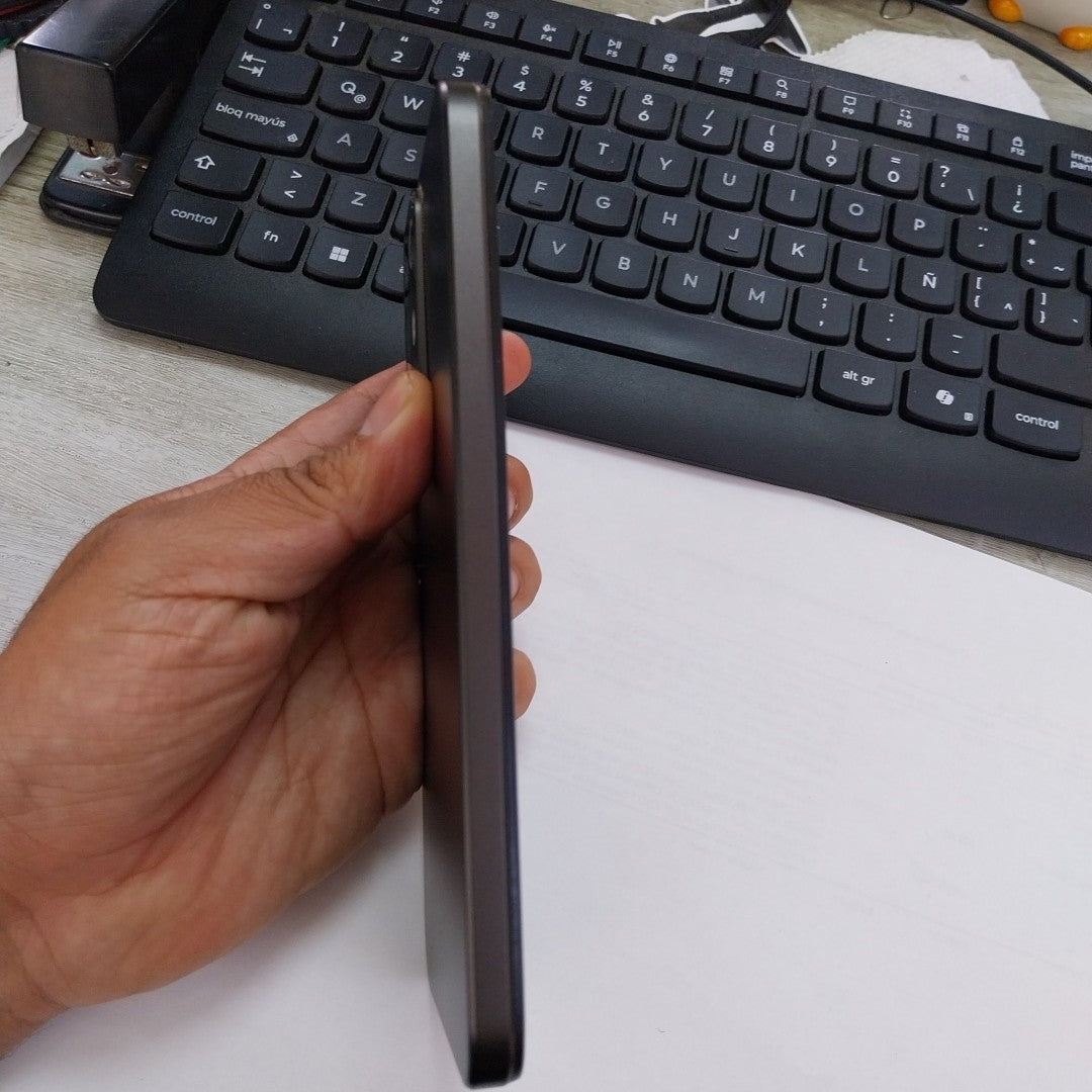 CELULAR REALME C85 RMX5566 (2026) 256 GB 8 GB RAM (SEMINUEVO)