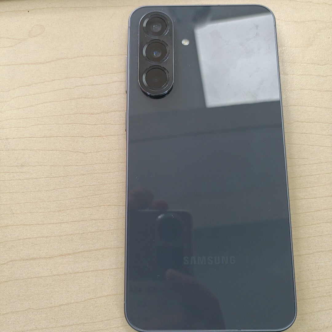 CELULAR SAMSUNG GALAXY A56 SM-A566E (2025) 256 GB 8 GB RAM (SEMINUEVO)