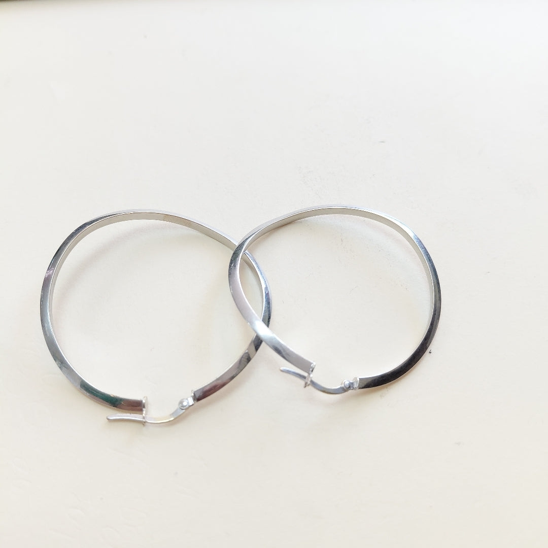 ARRACADAS PAR ORO BLANCO 14 K 4,80 GRMS (SEMINUEVO)