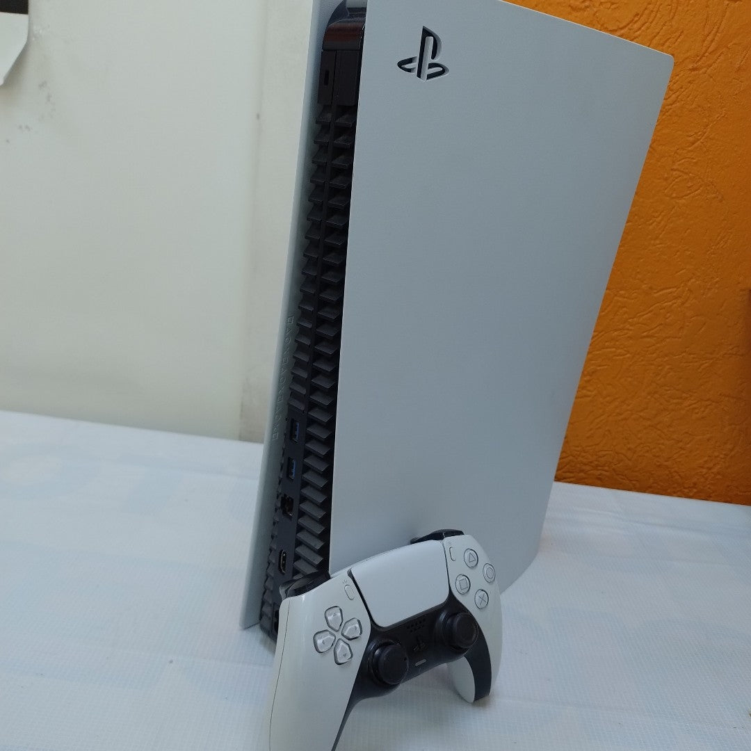 CONSOLA DE VIDEOJUEGO SONY PS5 DIGITAL 825 SSD (SEMINUEVO)