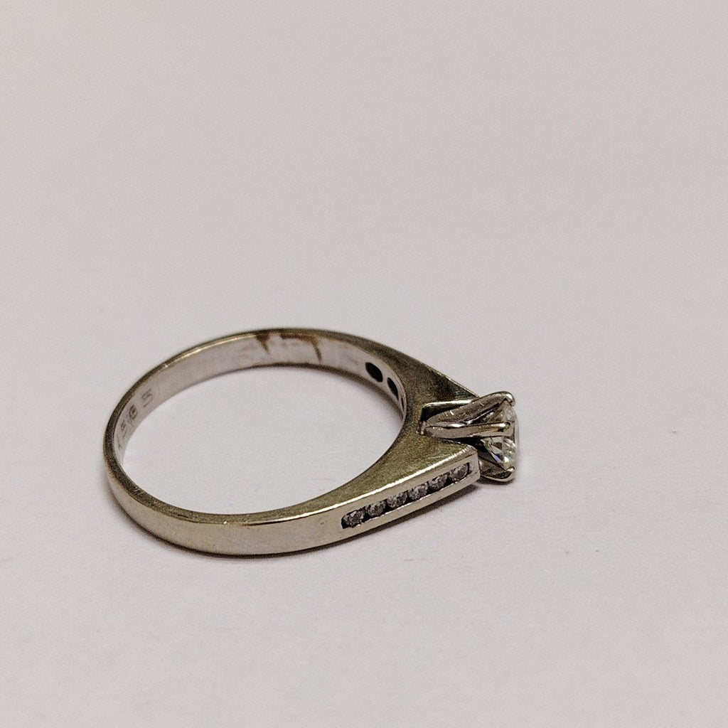 ANILLO ORO, ORO BLANCO 14 K 2.5 GRMS (SEMINUEVO)
